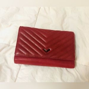 Crossbody chained clutch